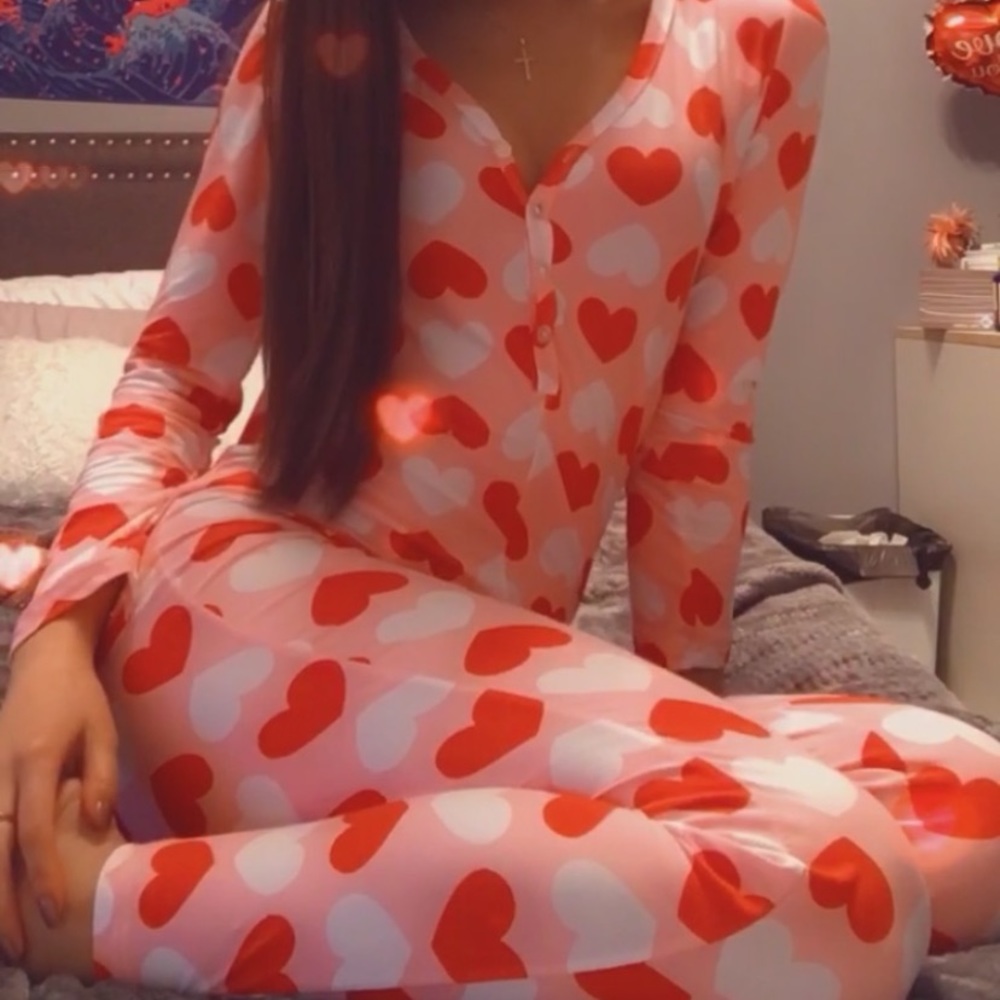 Pink, white & red heart onesie❤️